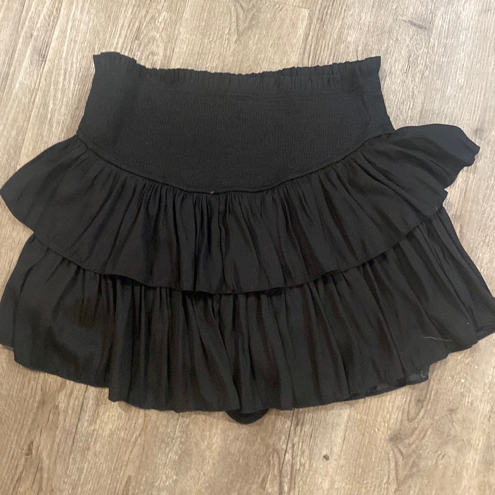 Vestique black skirt